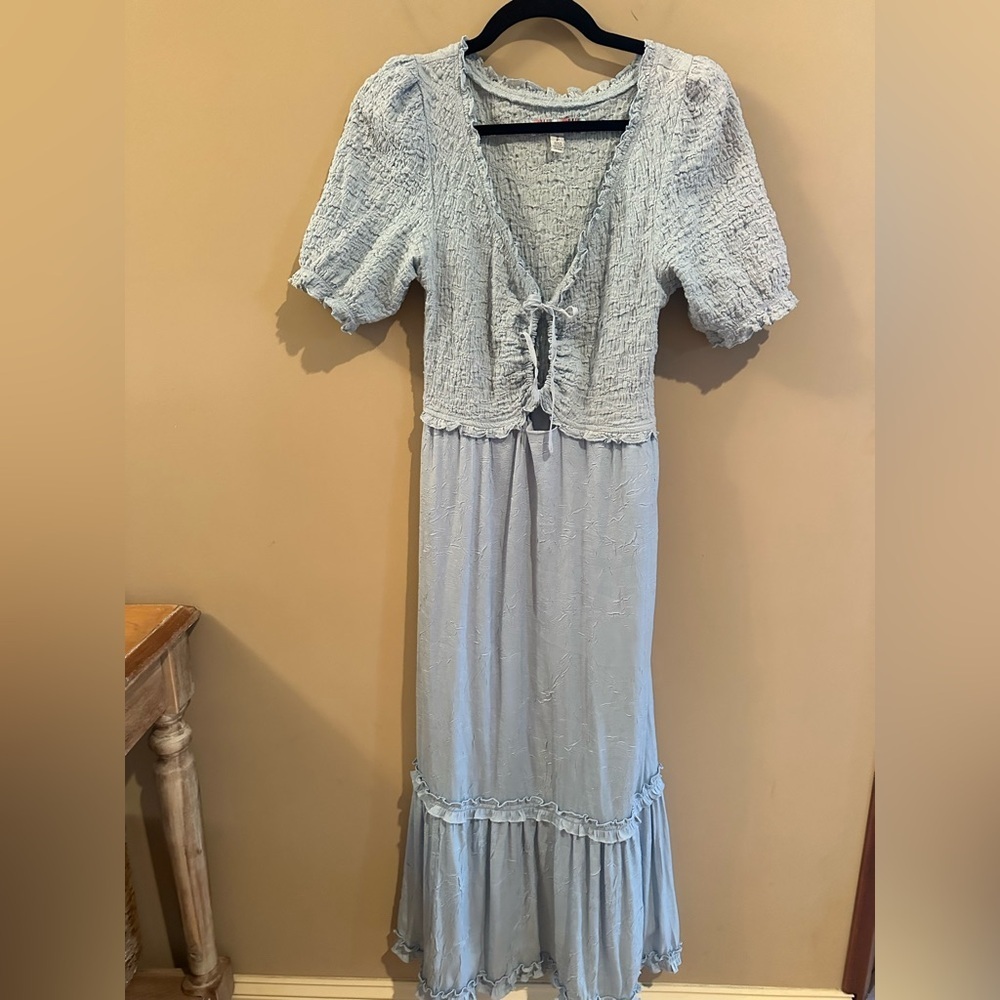 URBAN OUTFITTERS
Uo Picnic Time Midi Dress In baby blue - Picture 3 of 7